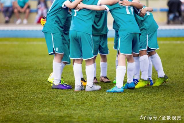 央视新警剧《藏锋》首播登顶，低调却赢得口碑